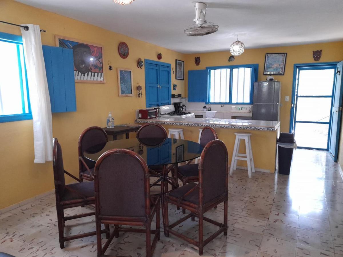 Villa La Casa del Ritmo El Cuyo Esterno foto